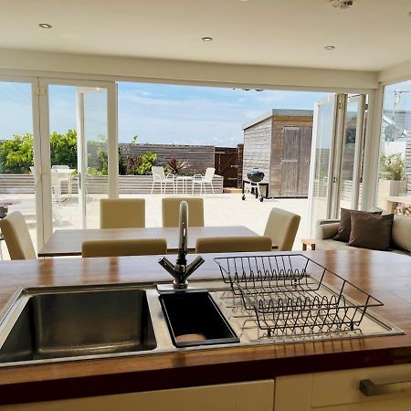 Pass The Keys Fabulous Beach Front Holiday Location Lydd Extérieur photo